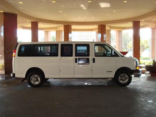 14 PASSENGER VAN EXTERIOR