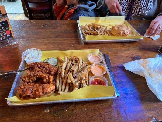 Chicken strips and chicken Sandwich, "Nashville"