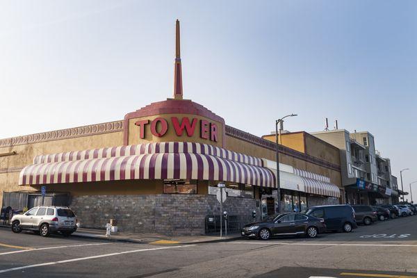 Mollie Stone's Tower Market Storefront in Twin Peaks San Francisco