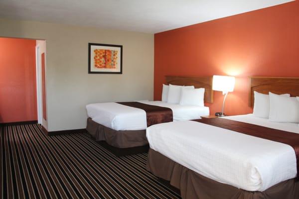 Clean and Comforable Room at Westbridge Inn & Suites