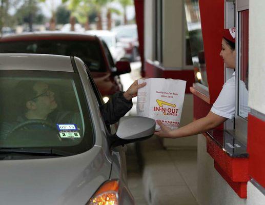 replace the bag of food with good & trustworthy service.