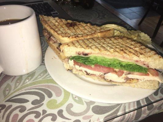 Chicken panini with cranberries and walnuts