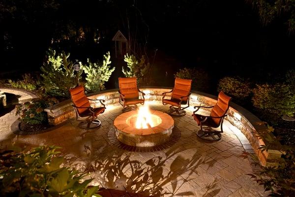 Unilock Estate Wall fire pit and seat wall