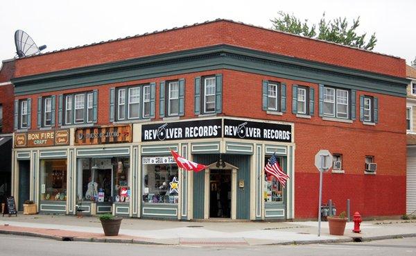 Revolver Records, exterior.