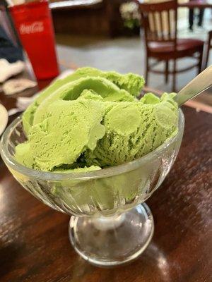 Green tea ice cream-the bomb