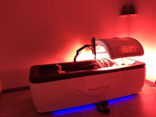 Aqua Massage with Red Light Therapy