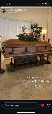 Rental casket for cremation