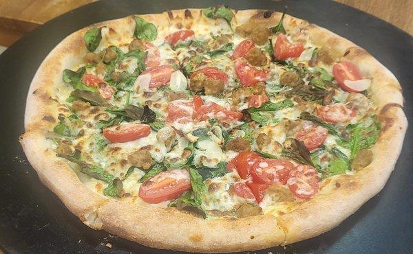 Spinato:  Olive OIl Base, Fresh Garlic, Sausage, Fresh spinach and tomatos