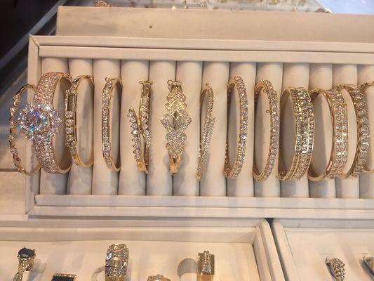 Yellow gold bracelets