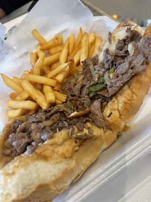 Cheesesteak (+peppers & mushrooms)