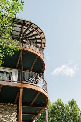 Surf Hotel shared balcony