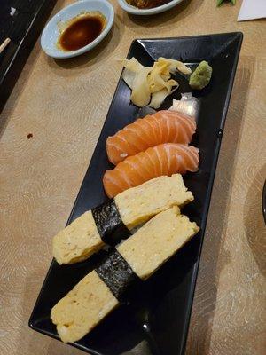 Tamago, sake (salmon)