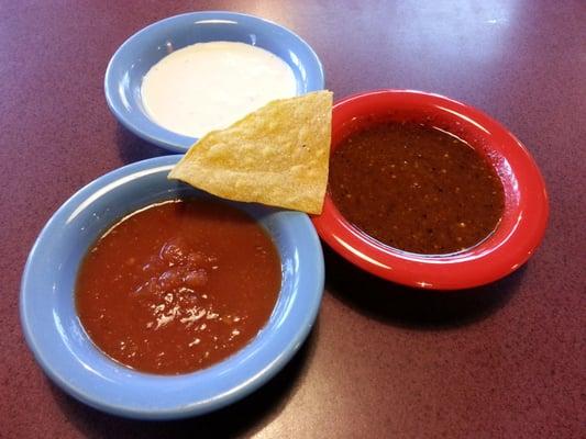 The hot salsa is good but needs chunky tomato and onion. The white "salsa" is a sour cream sauce, not ranch!