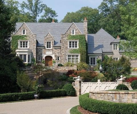 Beautiful stone house built with supplies from Fieldstone Center