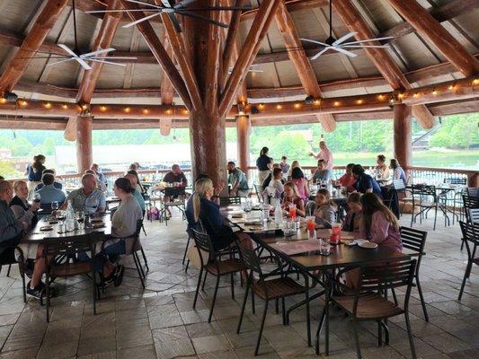 Covered patio at Lake Burton Grill