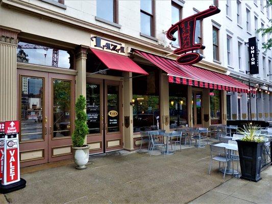 Taza Lebanese Grill