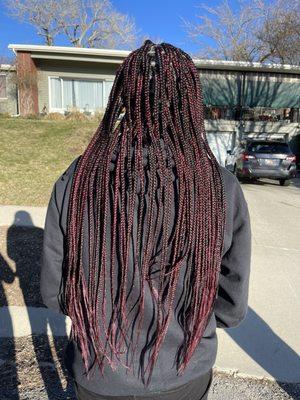 Smedium long burgundy and black box braids