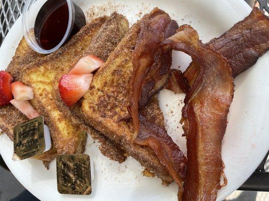 Cinnamon French Toast came with bacon