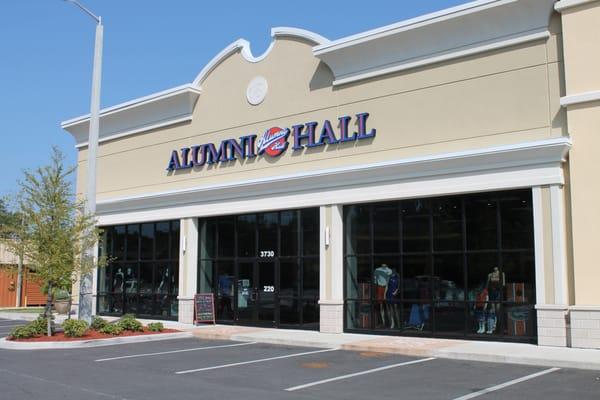 Alumni Hall in Butler Plaza