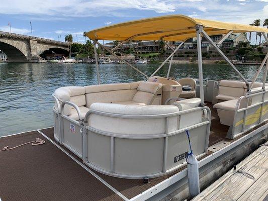 10 passenger pontoon