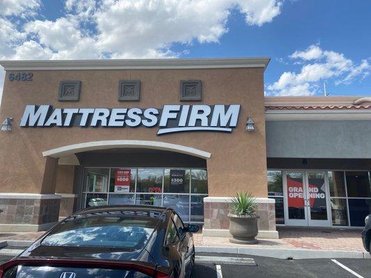 Brand new Mattress Firm "store of the future" in the Walmart shopping center. Right next to have Habit burger.