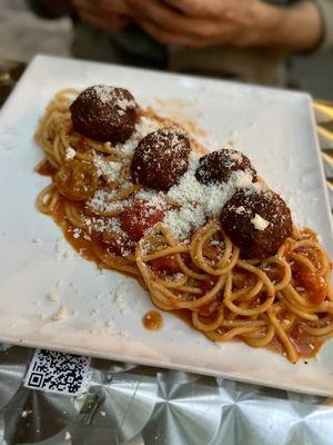 Spaghetti with Meatballs