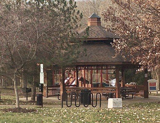 The picnic pavilion/gazebo is rentable through the city website.