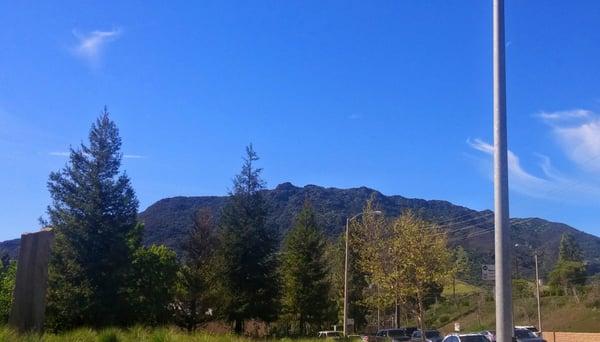 Cool view of Lady Face Mt from parking lot. Great hike.