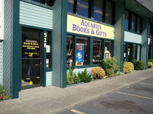 Aquarius Books and Gifts