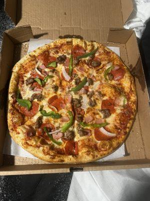 BYO pizza, up to 5 toppings