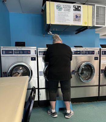 The Bubble Room Laundromat