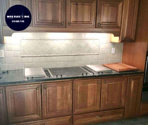 Kitchen Undercabinet Lighting