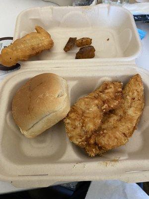 3-piece Chicken Tenders Meal with Coleslaw and Roll...I swapped one Chicken for one Fish.  Everything was hot and delicious!