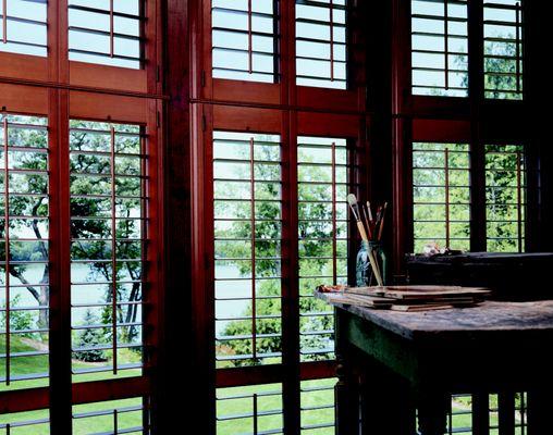 Little's Custom Blinds & Shutters