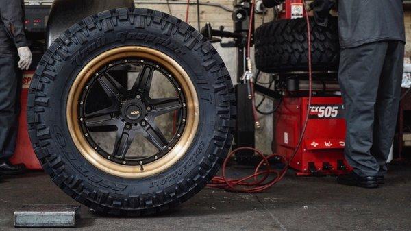 35x12.50R20 Nitto Trail Grapplers on a set ADV1 wheels