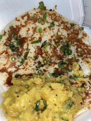 Onion Chilly Uttapam with Masala on the side