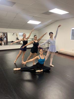 Adult Ballet Studio Pflugerville