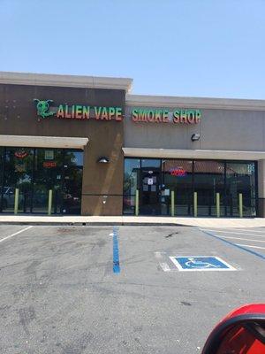 This is Alien Vape Smoke Shop the best Vape store in town!