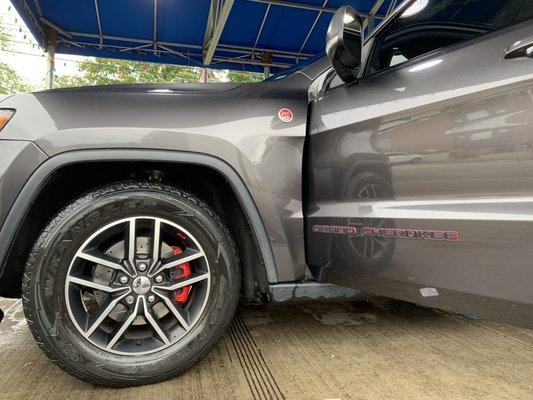 Red calipers & Slotted Rotors