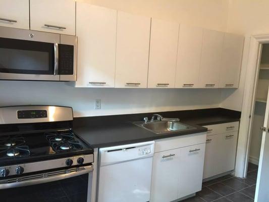 RENOVATED KITCHEN 1BEDROOM APARTMENT JACKSON HEIGHTS,QUEENS