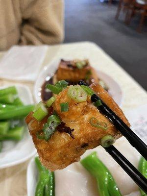 Fried Tofu Cubes Stuffed with Shrimp