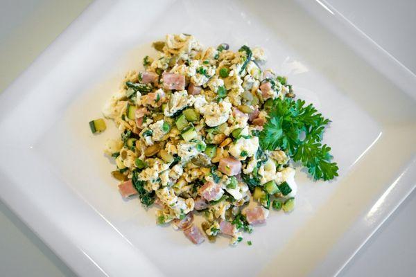 GREEN CUISINE FRITTATA w/ Turkey Ham Egg whites, Whole Omega-3 Eggs, Salt, Pepper, Olive Oil Cooking Spray, Spinach, Pumpkin Seeds, Broccol