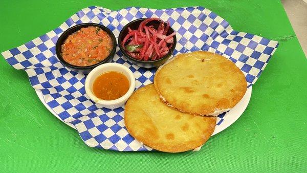 Tortillas con quesillo!