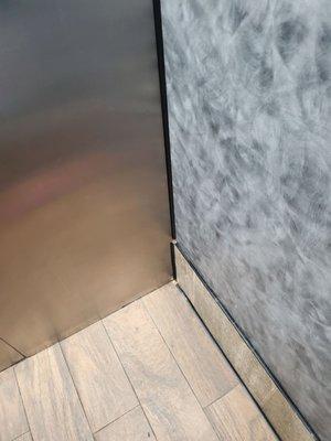 Dirty elevator