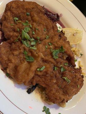 Wiener Schnitzel with sweet red cabbage and spaetzel