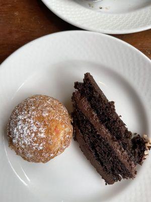 Chocolate mousse cake