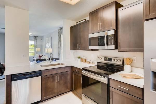 Residents can choose from four unique floor plans ranging from 3-5 bedrooms, 2-3 bathrooms, and 1-2 car garages.