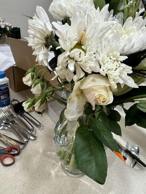 This what my flowers looked like the day of delivery. Thank you 10455NE 4th Bellevue Service location for making my birthday "unforgetable"