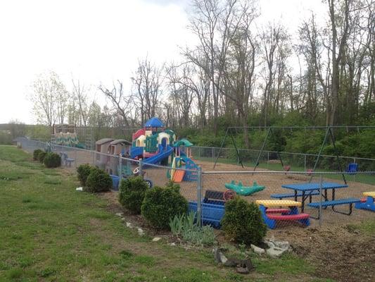 Victory Temple has really crested a safe fun children's space outside, complete with walking trails through the forest!