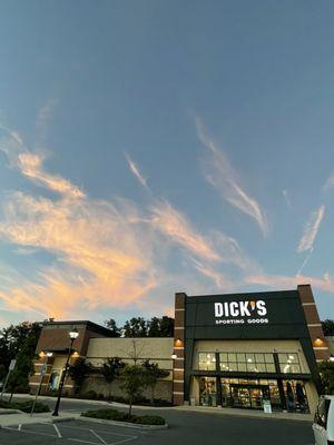 Dick's Sporting Goods